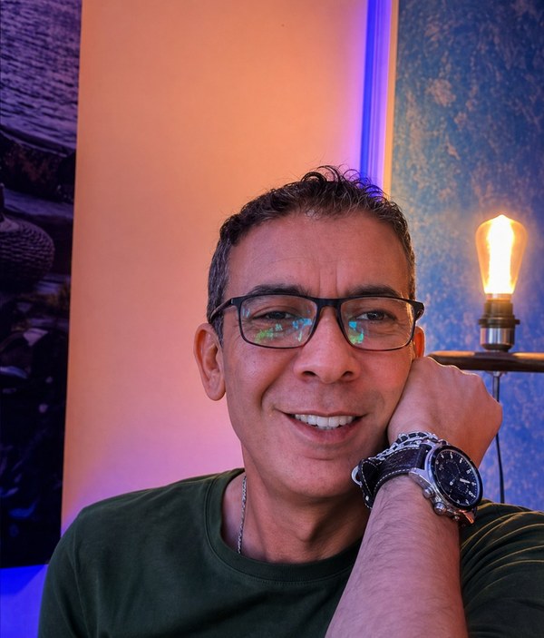 الدكتور ضياء العوضي